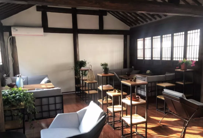 我在遇见码头，你在哪里？